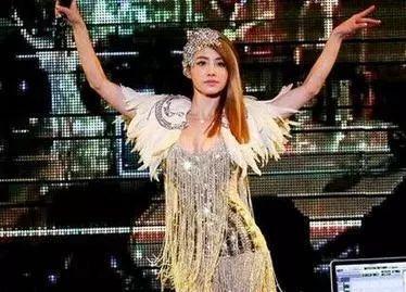 蔡依林倒带搞笑,带你重温经典旋律